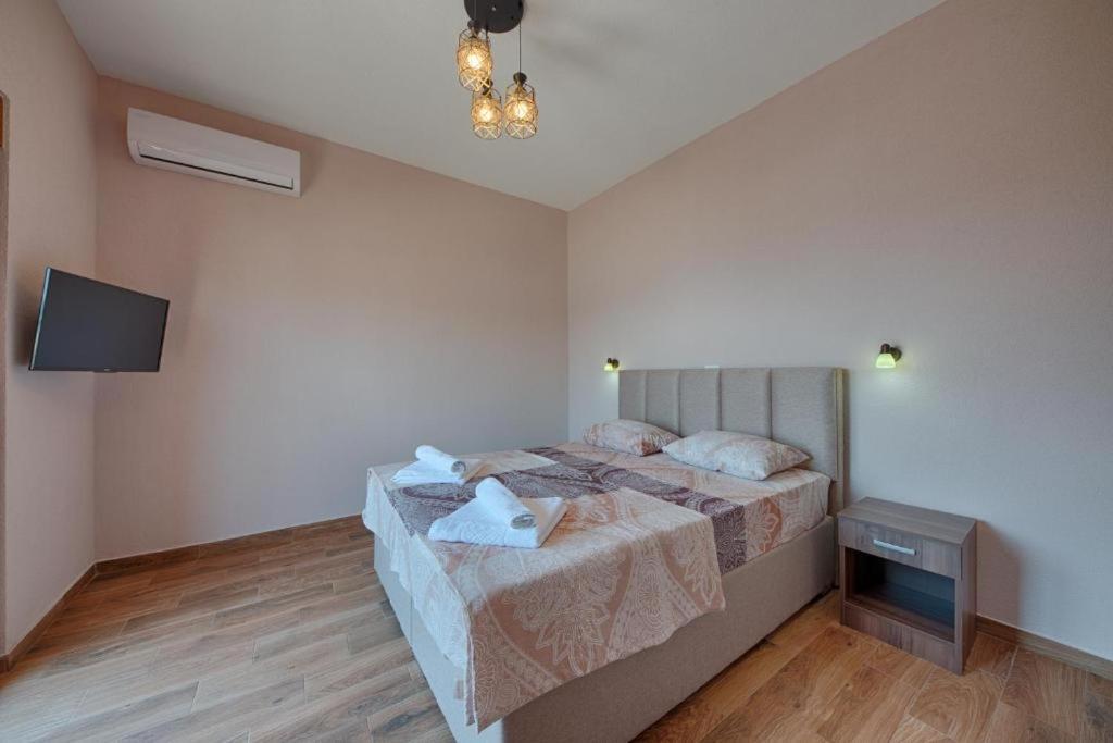 Apart Hotel Xxl Lux โดบราวอดา ภายนอก รูปภาพ
